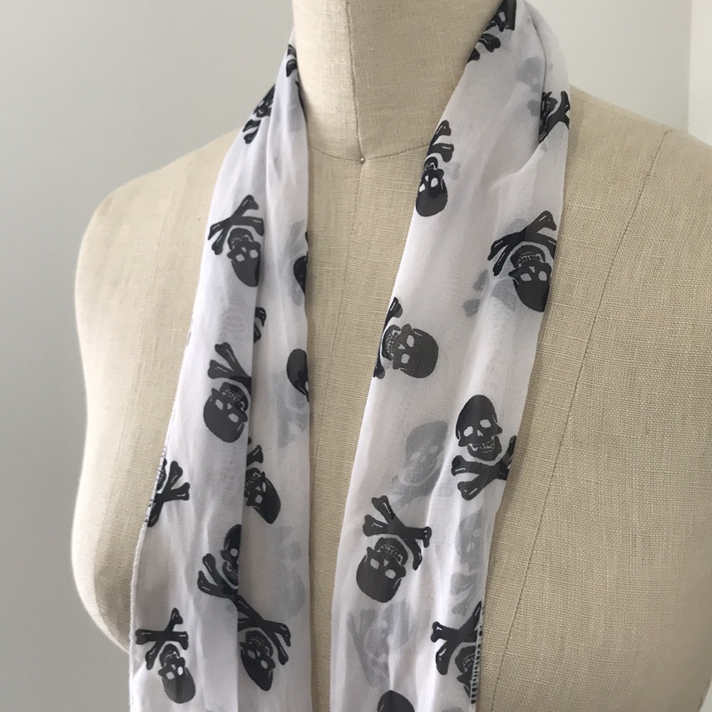 Scarf - Picture 3 of 6
